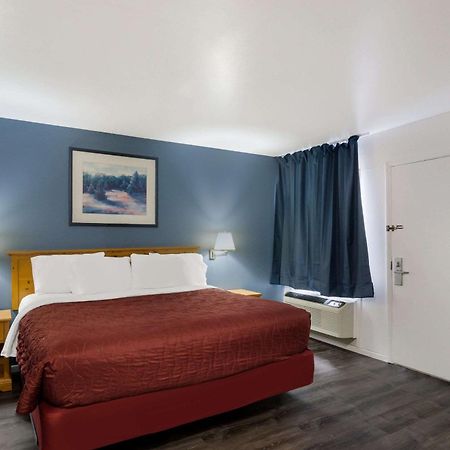 Rodeway Inn & Suites Sidney Historic Downtown I-80 المظهر الخارجي الصورة