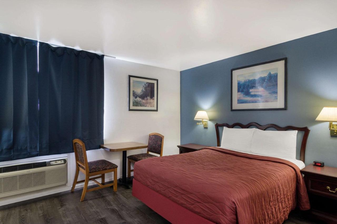 Rodeway Inn & Suites Sidney Historic Downtown I-80 المظهر الخارجي الصورة