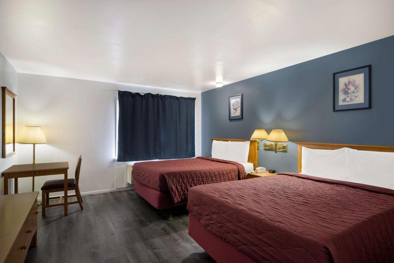 Rodeway Inn & Suites Sidney Historic Downtown I-80 المظهر الخارجي الصورة