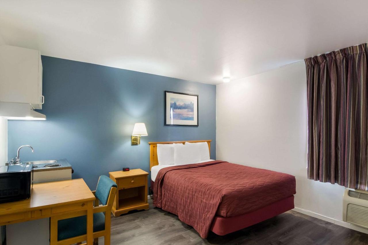 Rodeway Inn & Suites Sidney Historic Downtown I-80 المظهر الخارجي الصورة