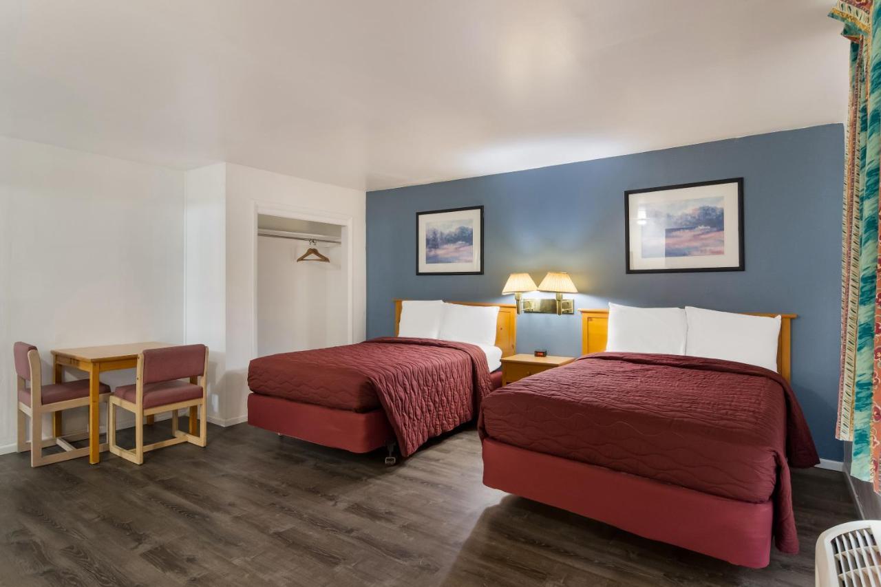 Rodeway Inn & Suites Sidney Historic Downtown I-80 المظهر الخارجي الصورة
