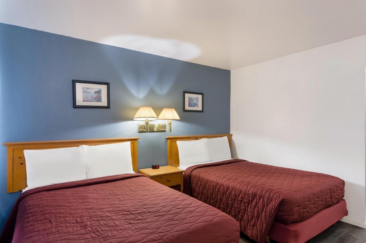 Rodeway Inn & Suites Sidney Historic Downtown I-80 المظهر الخارجي الصورة