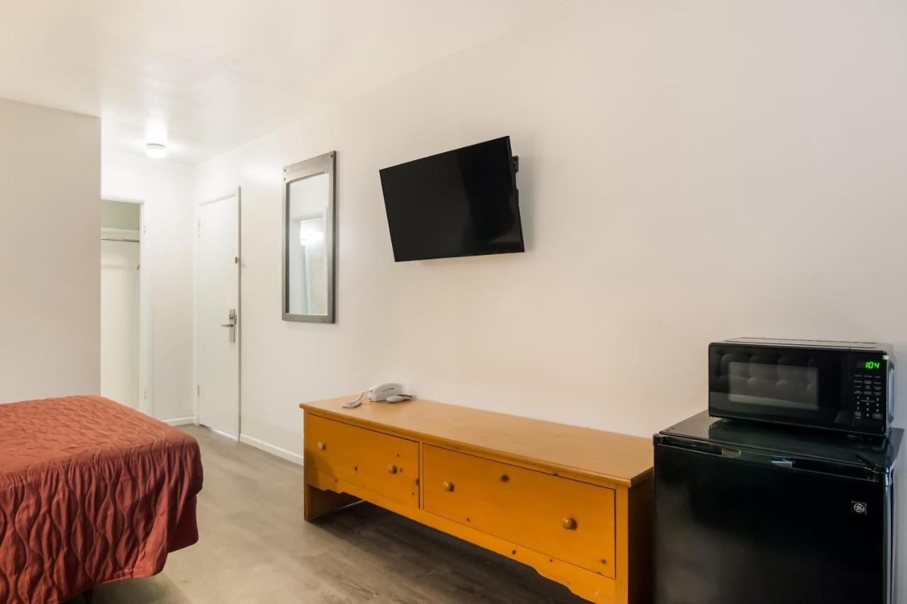 Rodeway Inn & Suites Sidney Historic Downtown I-80 المظهر الخارجي الصورة
